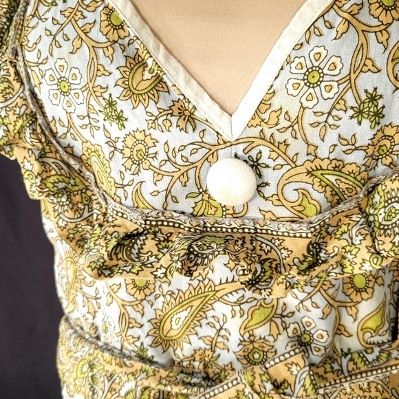 Vintage Paisley Kitchen Tie on Bib Apron - Picture 4 of 7